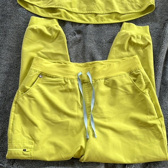 Figs scrub set - Picture 2 of 4